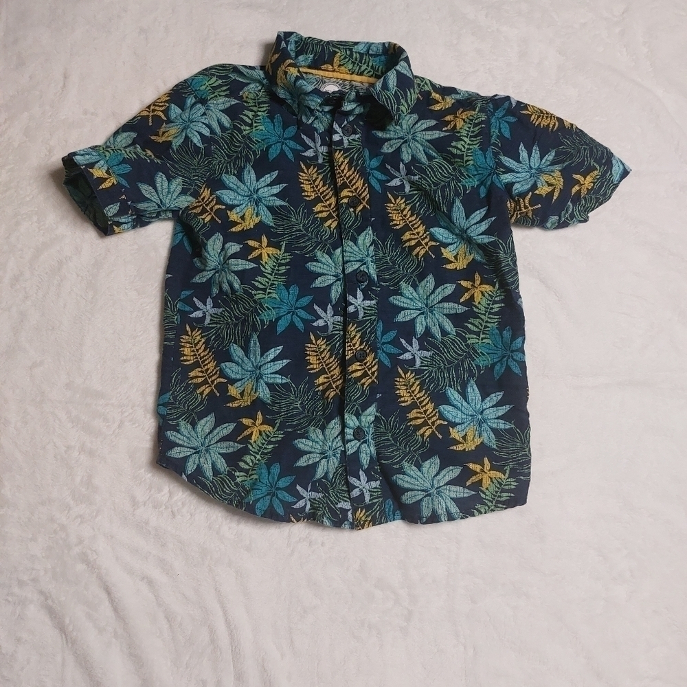 𝅺Wonder Nation Tropical Button Down Size Small